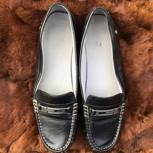 Life Stride Black Flats